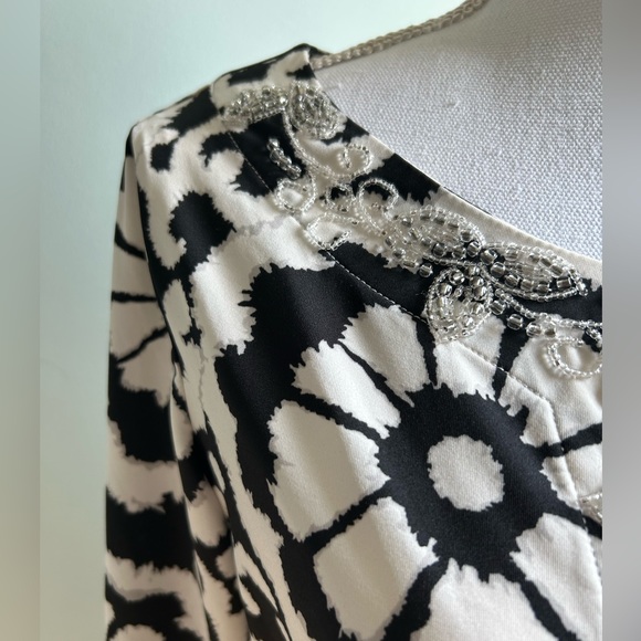 INC International Concepts Black and White Tunic with Beaded Trim - Picture 4 of 12